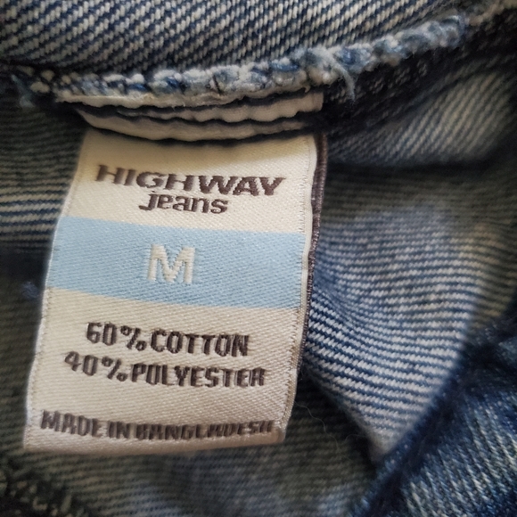 Highway Jeans Denim Women's cropped jean jacket w/ slight distressing. Sz Medium - Picture 6 of 10